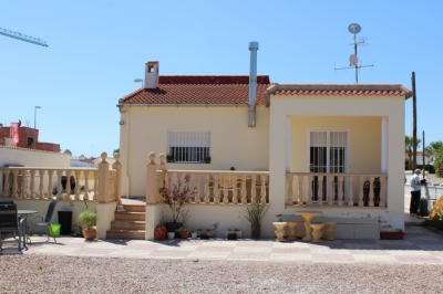 Villa - For rent - Ciudad Quesada - Alicante