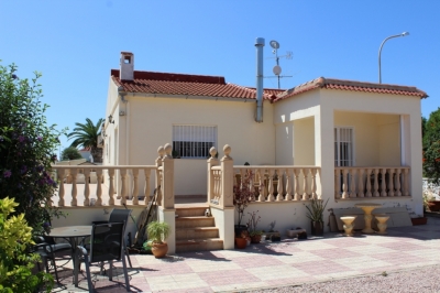 Villa - For rent - Ciudad Quesada - Alicante