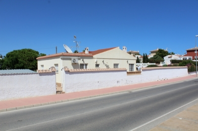 Villa - For rent - Ciudad Quesada - Alicante