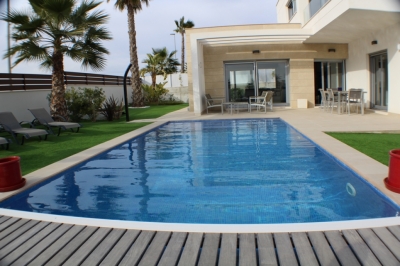 Villa - For rent - Orihuela - Alicante