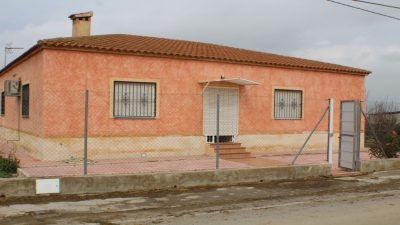 Finca - For rent - Dolores - Alicante