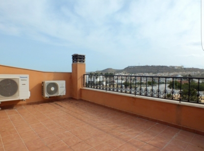 Terraced house - For rent - Benijófar - Alicante