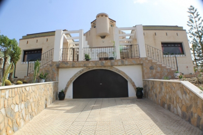 Villa - For rent - Algorfa - Alicante