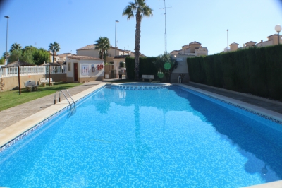 Chalet - For rent - Algorfa - Alicante