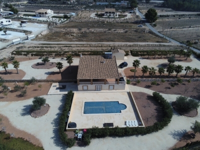 Villa - For rent - Aspe - Alicante