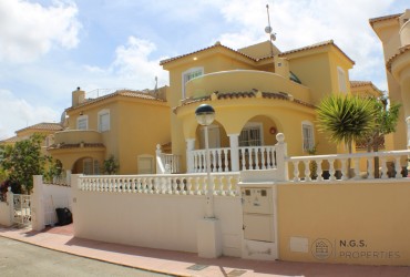 Chalet - For sale - Ciudad Quesada - Alicante