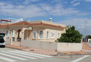 Chalet - For rent - Algorfa - Alicante