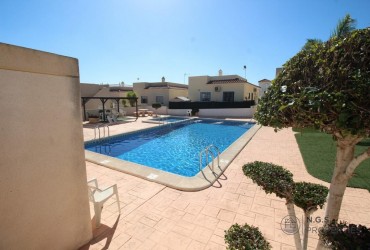 Chalet - Alquiler - Algorfa - Alicante