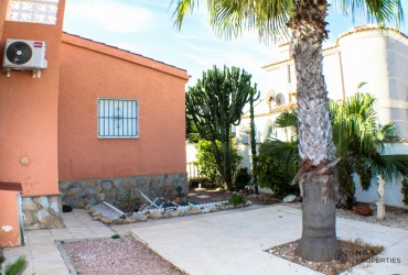 Chalet - For rent - Ciudad Quesada - Alicante