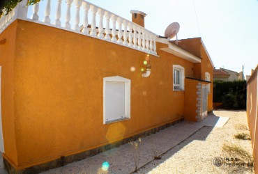 Villa - For rent - Ciudad Quesada - Alicante