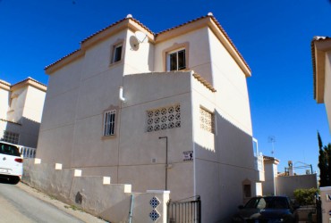 Chalet - For rent - Ciudad Quesada - Alicante