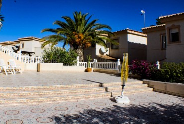 Chalet - For rent - Ciudad Quesada - Alicante