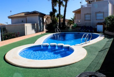 Chalet - For rent - Ciudad Quesada - Alicante