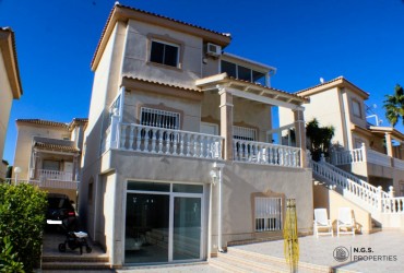 Chalet - For sale - Ciudad Quesada - Alicante