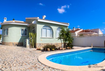 Villa - For sale - Ciudad Quesada - Alicante