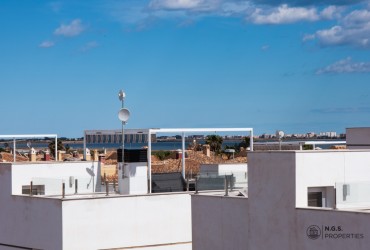 Villa - For rent - Ciudad Quesada - Alicante