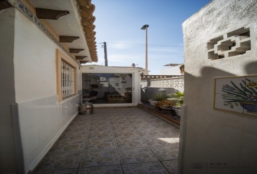 Bungalow - For rent - Torrevieja - Alicante