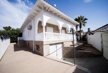 Villa - For rent - Ciudad Quesada - Alicante