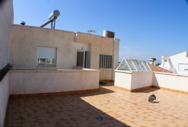 Terraced house - For sale - Heredades - Alicante