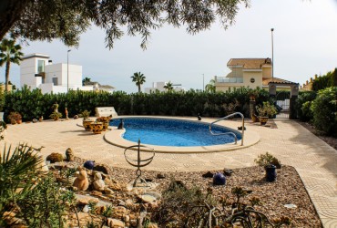 Detached Villa - For rent - Ciudad Quesada - Alicante