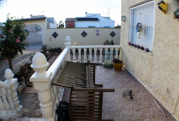 Chalet - For sale - Torrevieja - Alicante