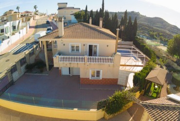 Villa - For rent - Rojales - Alicante
