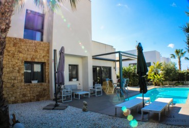 Detached Villa - For rent - Ciudad Quesada - Alicante