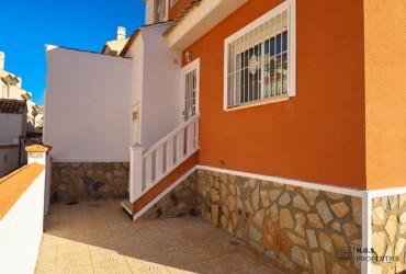 Corner house - For rent - Ciudad Quesada - Alicante