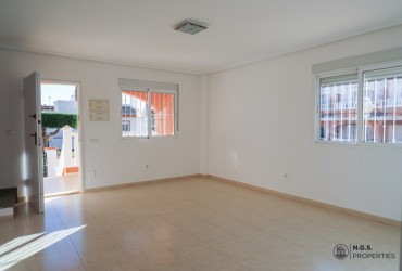 Corner house - For rent - Ciudad Quesada - Alicante